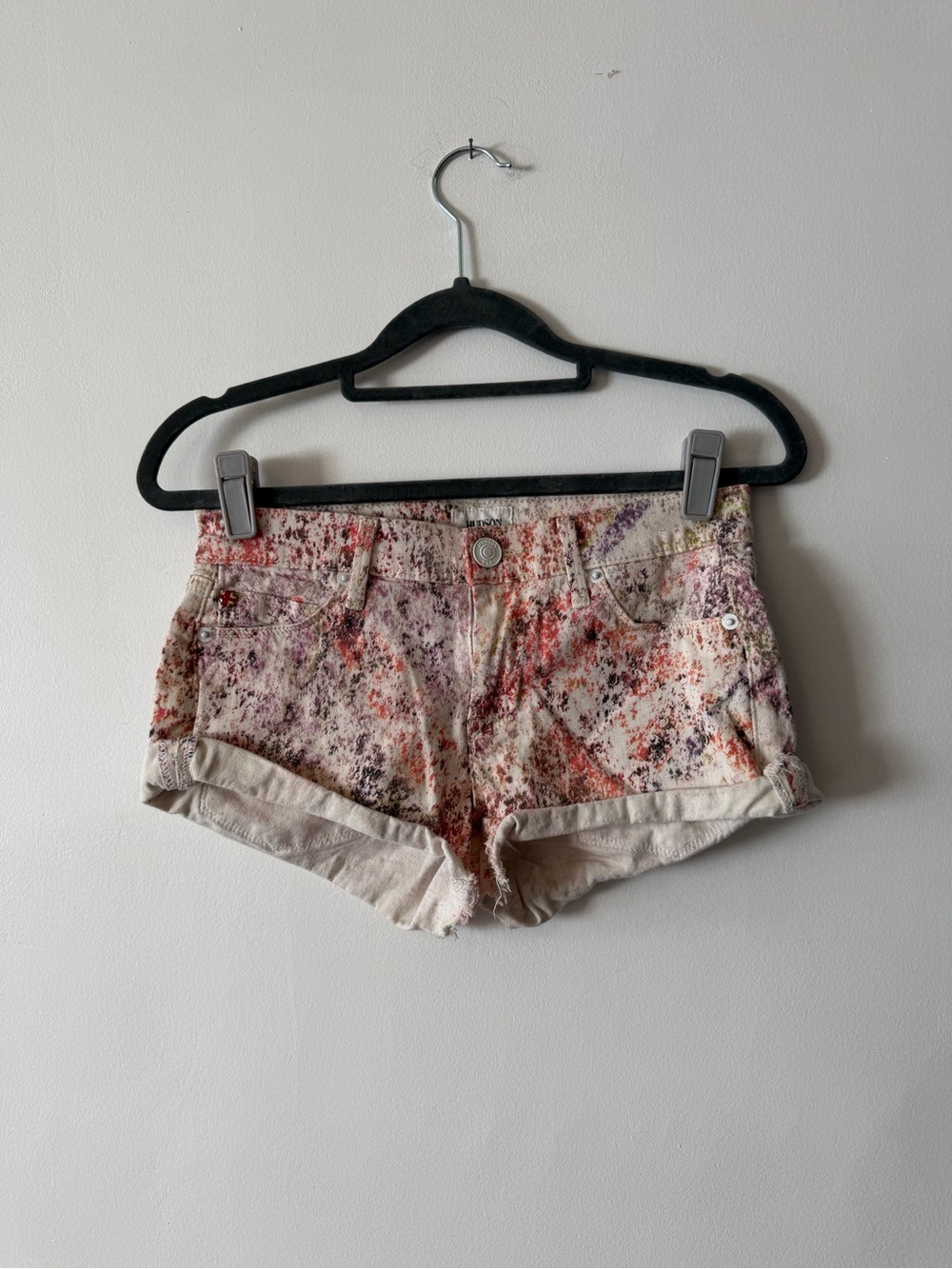 Hudson Jean Shorts Casual Women’s Splatter-Print Denim Shorts Cream and Red 25
